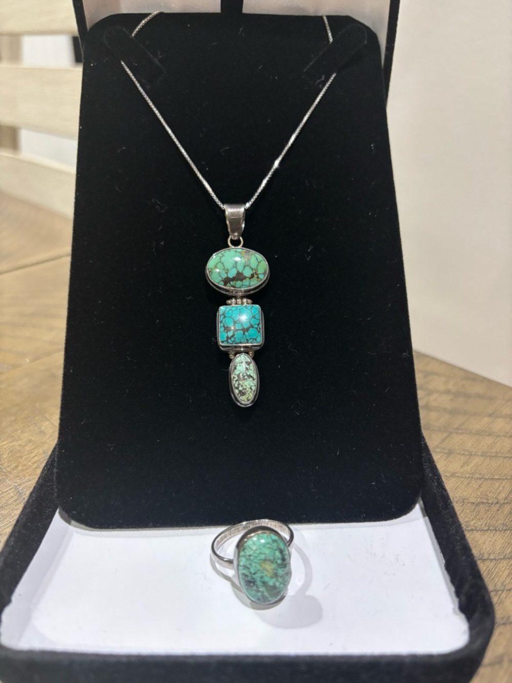 Turquoise Triple-Stone Pendant Necklace & Ring Set - Silver